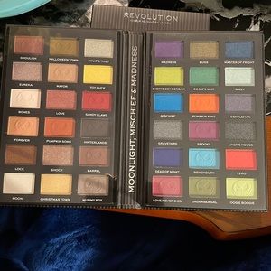 Revolution Jack eyeshadow palette